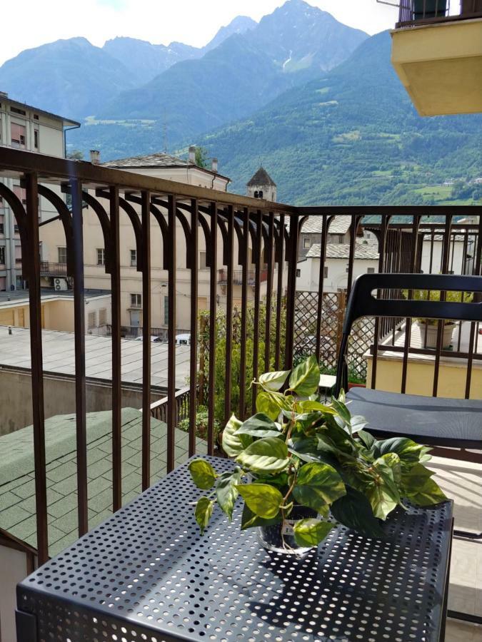 L'Atelier Du Temps - Domotico Apartment Aosta Exterior foto